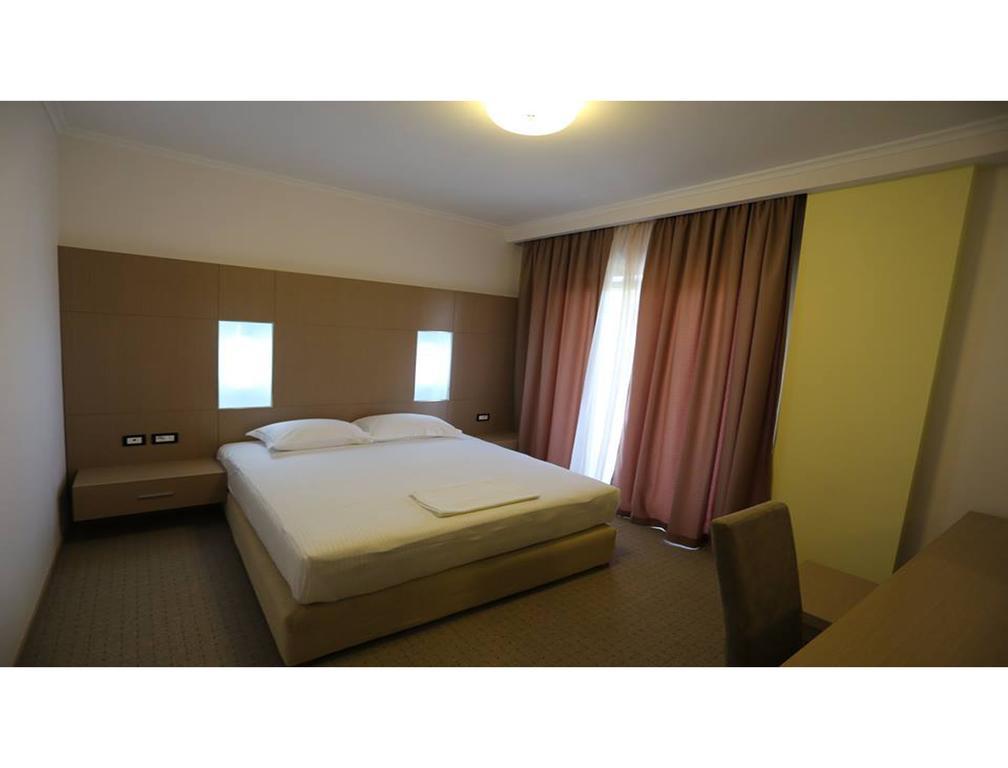 Hotel Voloreka Tushemisht Quarto foto