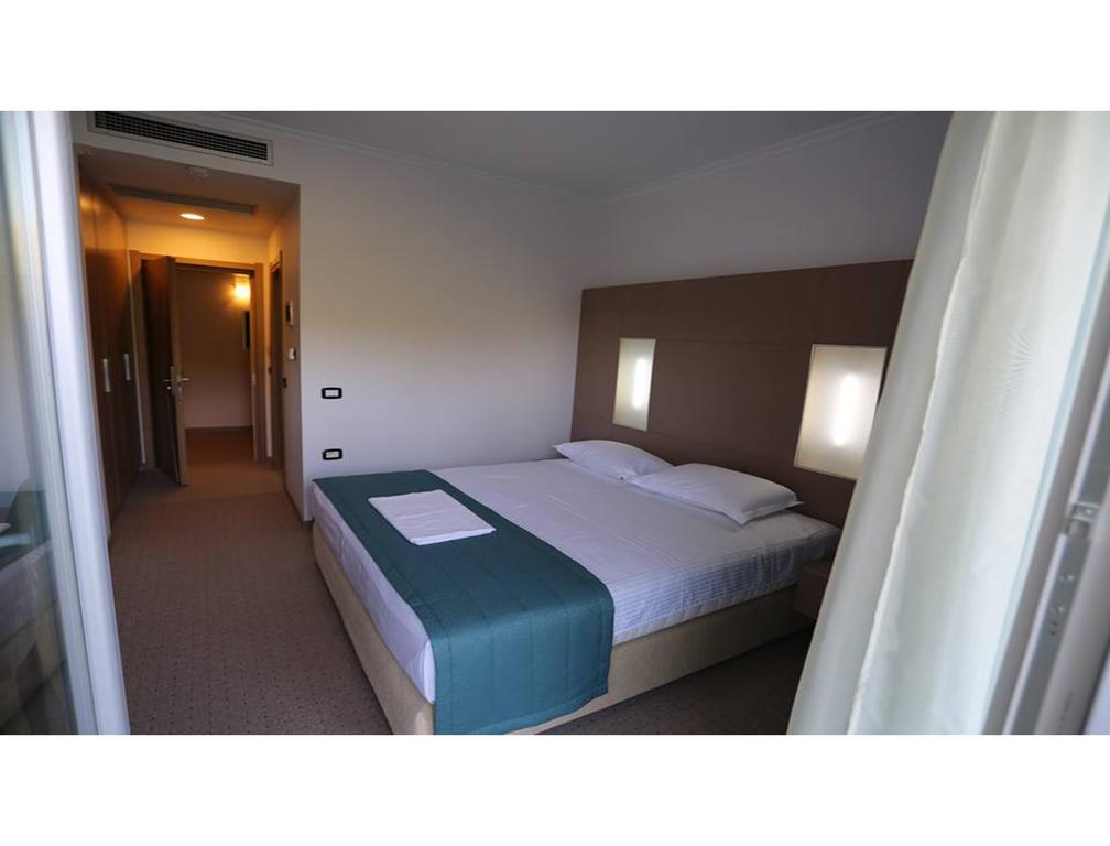 Hotel Voloreka Tushemisht Quarto foto