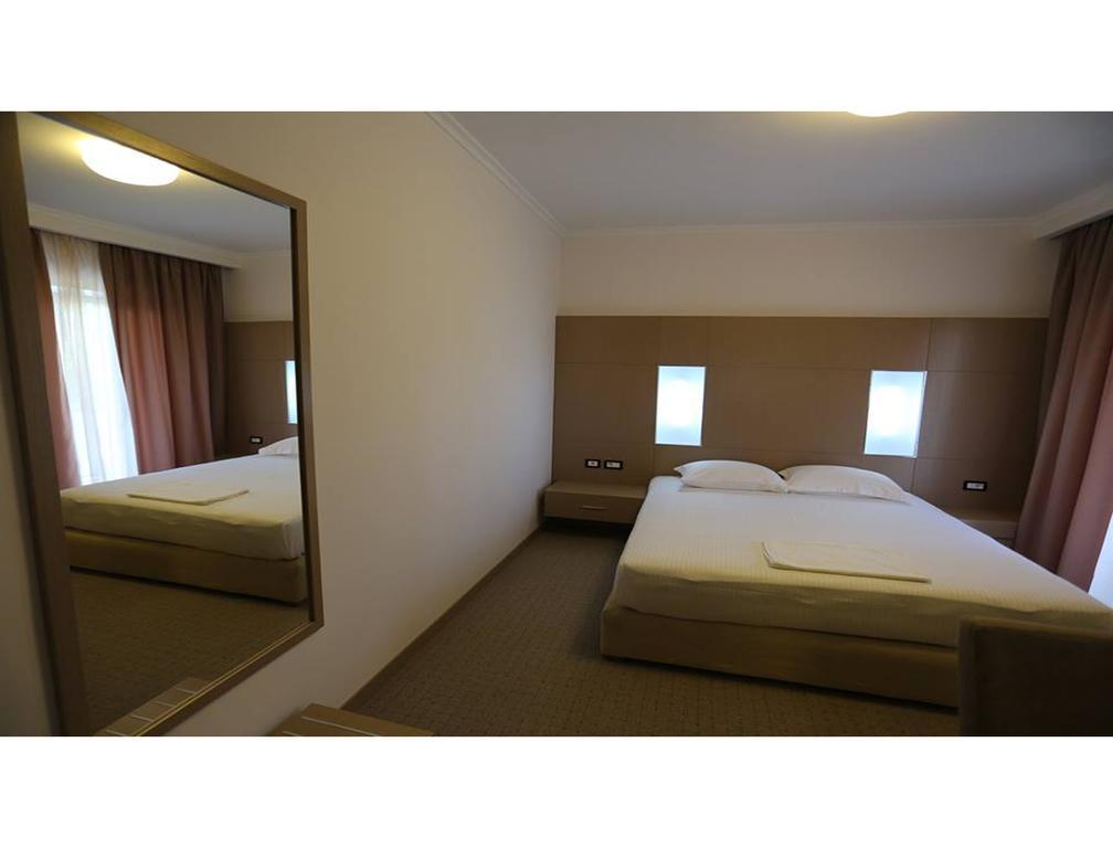Hotel Voloreka Tushemisht Quarto foto