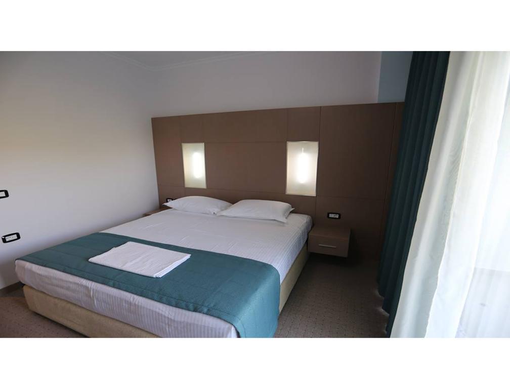 Hotel Voloreka Tushemisht Quarto foto